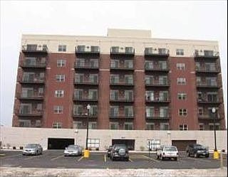 5th image of 1650 Riverwoods Dr Unit 304