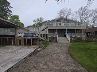 68404 Dailey Rd, Edwardsburg, MI 49112
