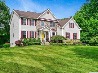 15 High Goal Ln, Beacon, NY 12508