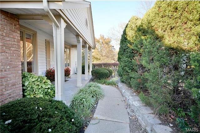 1st image of 14975 Broadmont Dr