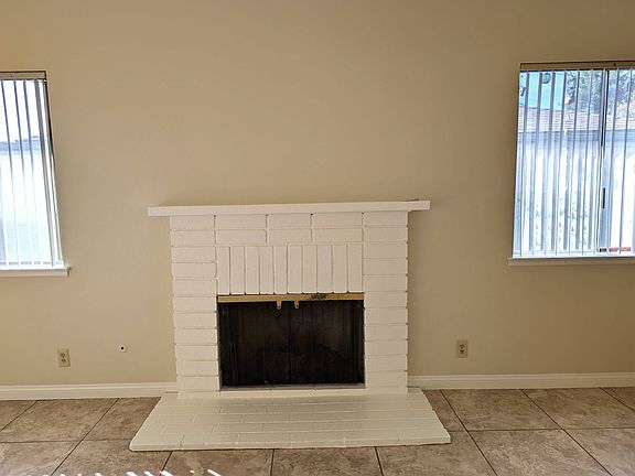 4th image of 3107 Fernwood Ct