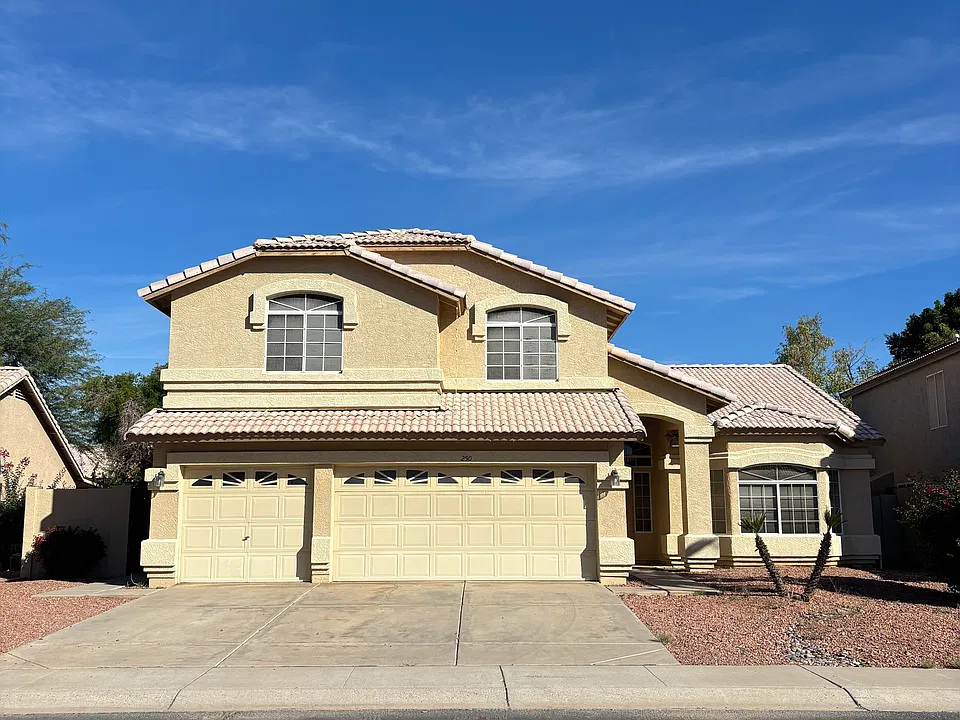 250 W Pecan Pl
