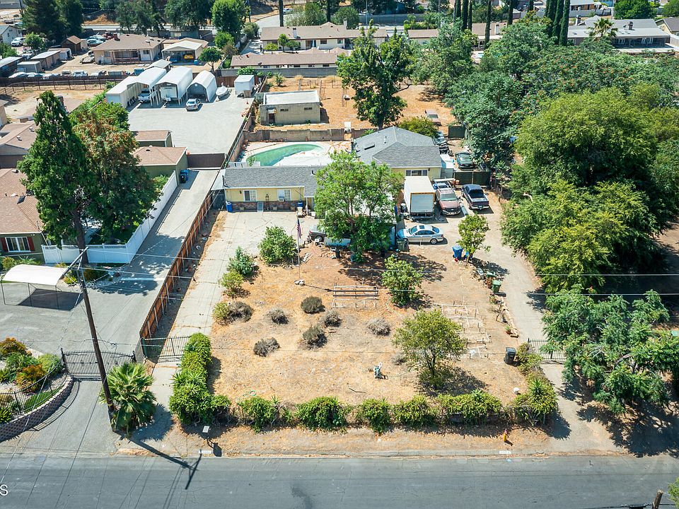 1st image of 10550 Art St