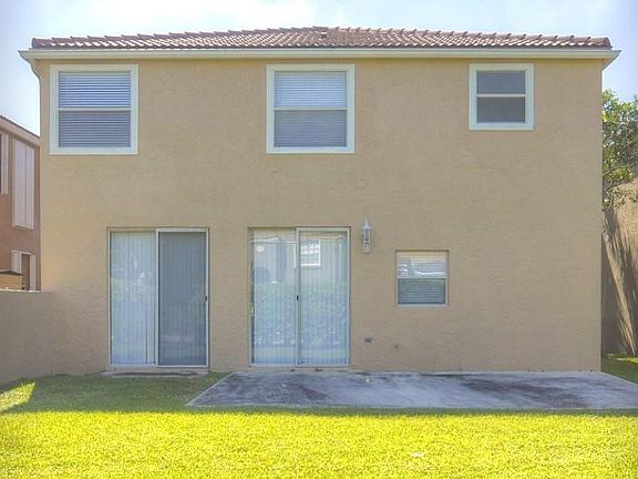 4th image of 11767 NW 1st Ct