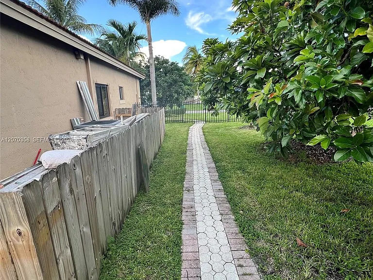 12770 SW 217th Ter #1 — Photo 3