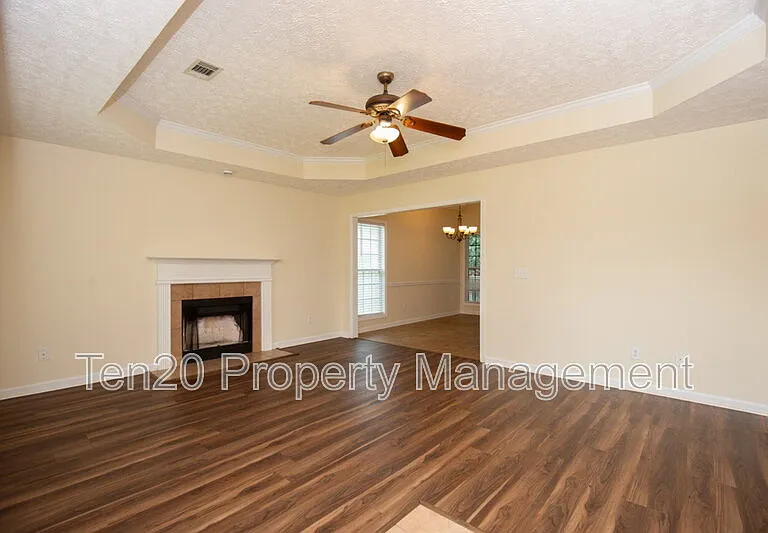 9021 Sonoma Ct — Photo 2