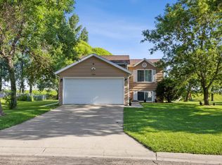 2760 26th Street Cir S, Moorhead, MN 56560