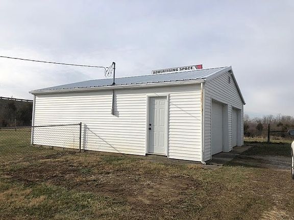 5th image of 3022 Union Pike