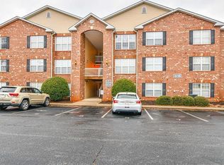 3716 Cotswold Ave Unit J, Greensboro, NC 27410