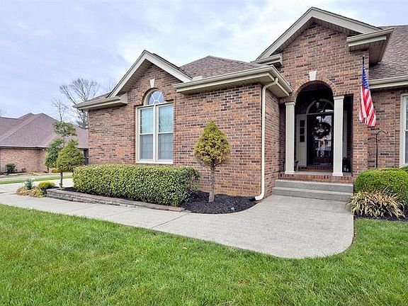 2nd image of 2583 Stone Briar Dr
