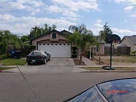 Home for Sale in Orange Cove, California $85,000