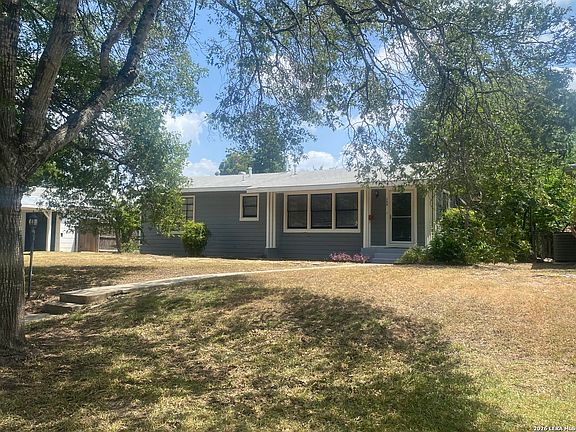 3rd image of 308 Larchmont Dr