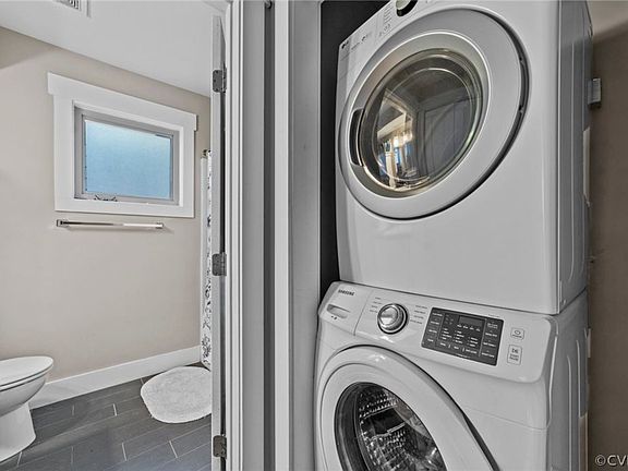 4th image of 406 S Harrison St