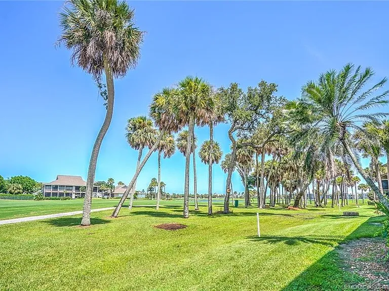 271 NE Edgewater Dr #271 — Photo 41