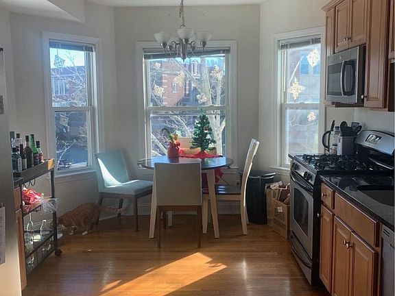 2nd image of 14 Homer St APT 3