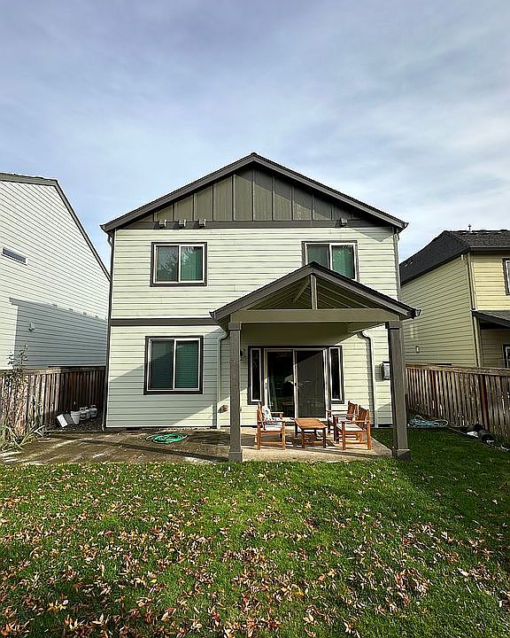2nd image of 1344 SE 193rd Pl