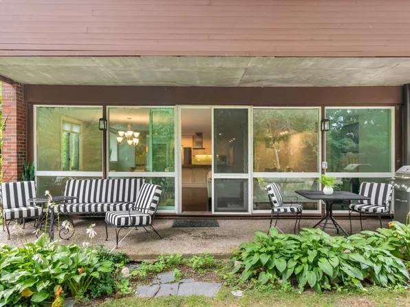 241 Perkins St Unit D302, Jamaica Plain, MA 02130