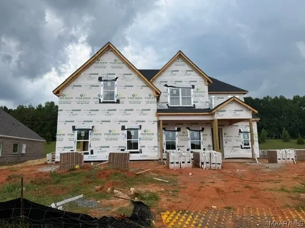 1023 Sunfield Dr, Prattville, AL 36066