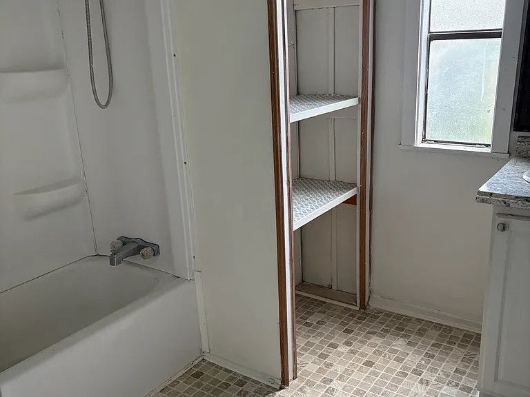 949 Oak Hill Rd — Photo 15