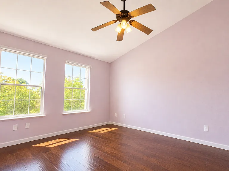 635 Condor Ct — Photo 10