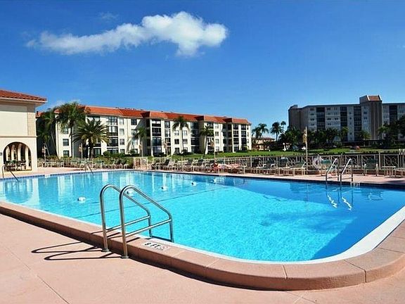 Clubhouse Pool