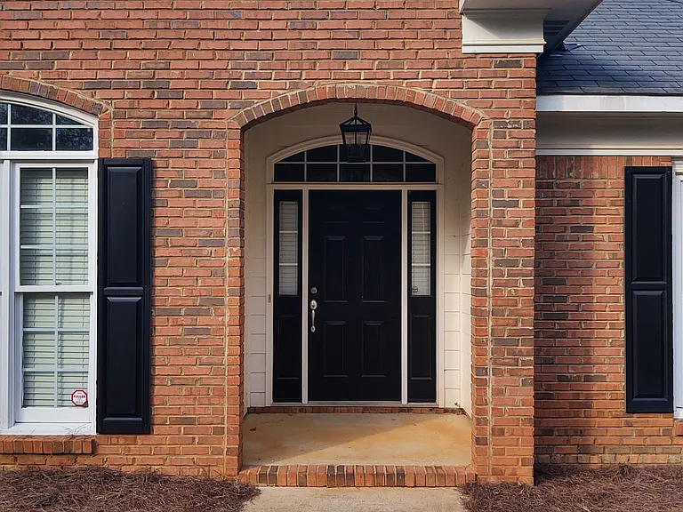 Lantern Ln — Photo 3