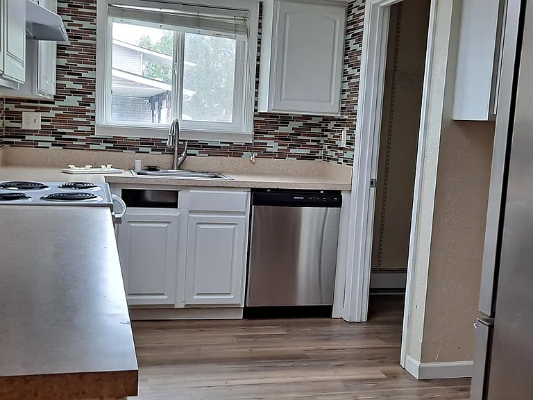 4000 Harrison St #2 — Photo 8