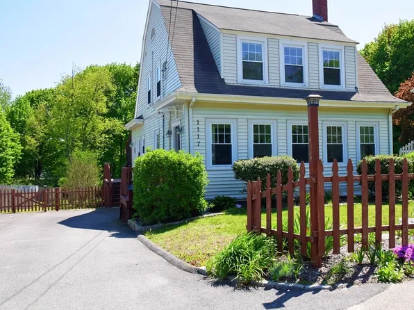 1117 Pleasant St, Weymouth, MA 02189