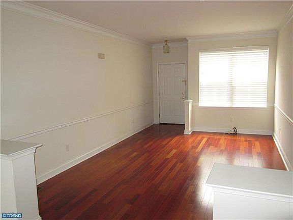 2nd image of 113 Turnhill Ct
