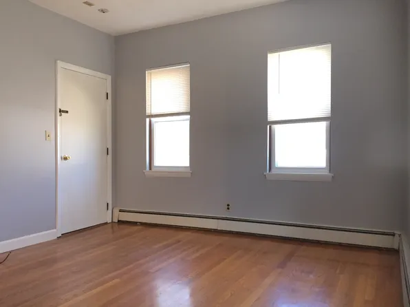 318 Granite St, Quincy, MA