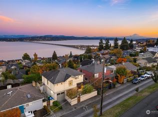 824 32nd Ave S, Seattle, WA 98144