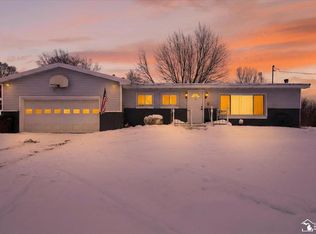 12261 Pope Church Rd, Springport, MI 49284