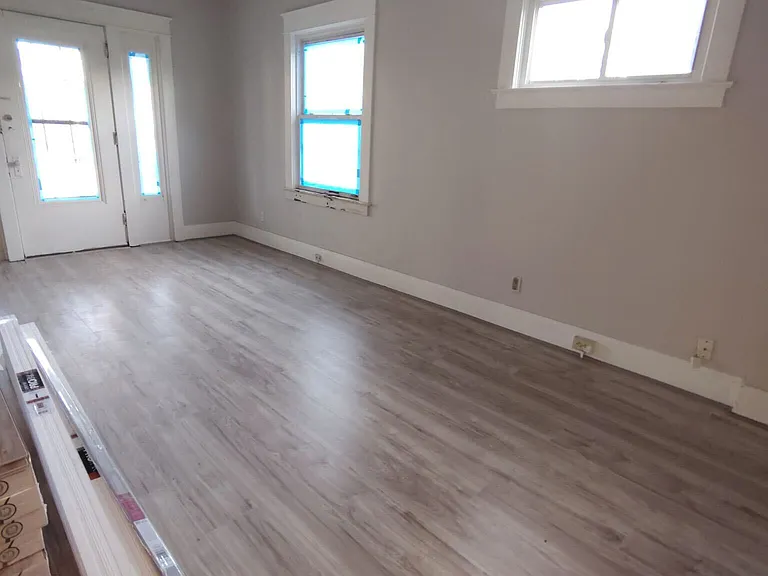235 Sexton St — Photo 7