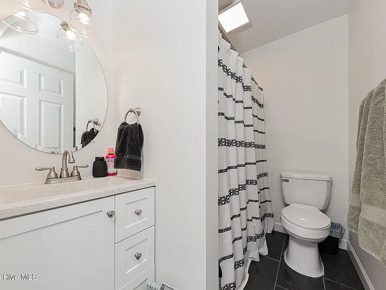 670 Queens Creek Rd — Photo 29