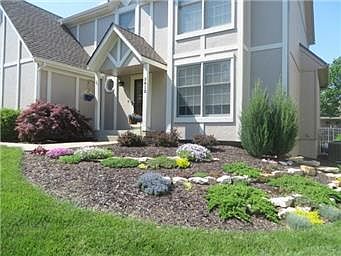 2nd image of 5812 W 157th Pl