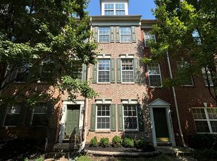 11807 Regents Park Dr, Germantown, MD 20876