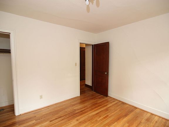 5th image of 309 Belmont Ave E #129