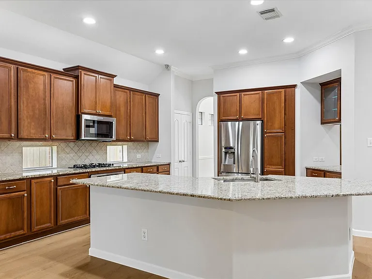 3723 Tidalwood Dr — Photo 3