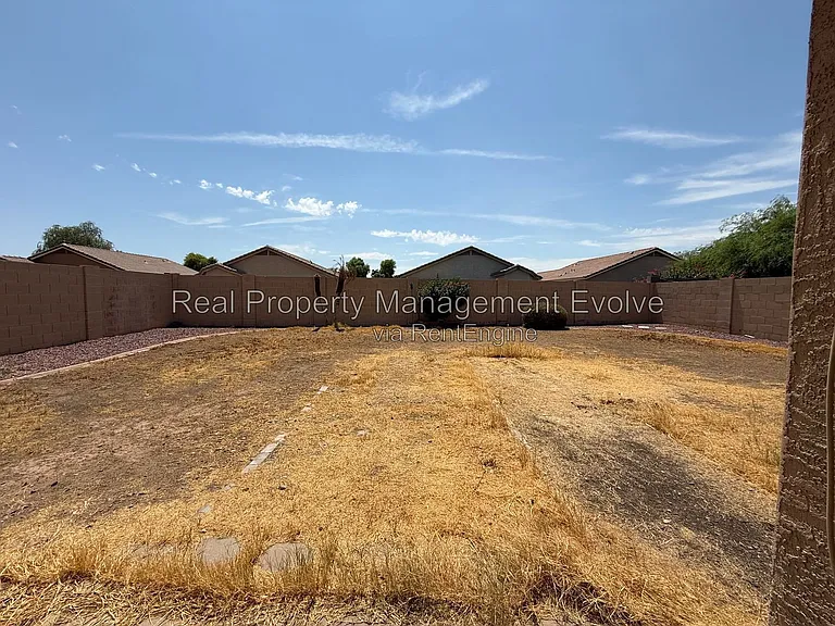 15361 W Port Au Prince Ln — Photo 21