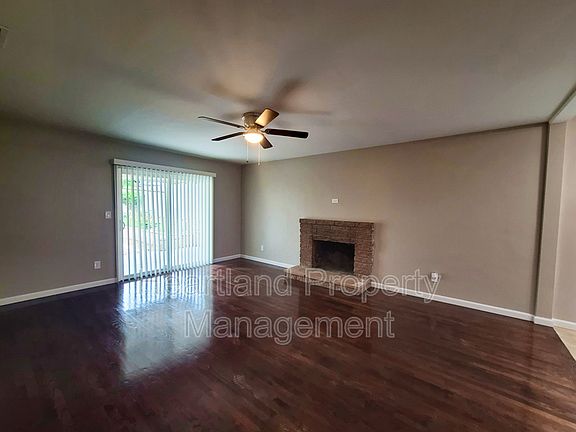 2nd image of 6207 Cowles Mountain Blvd