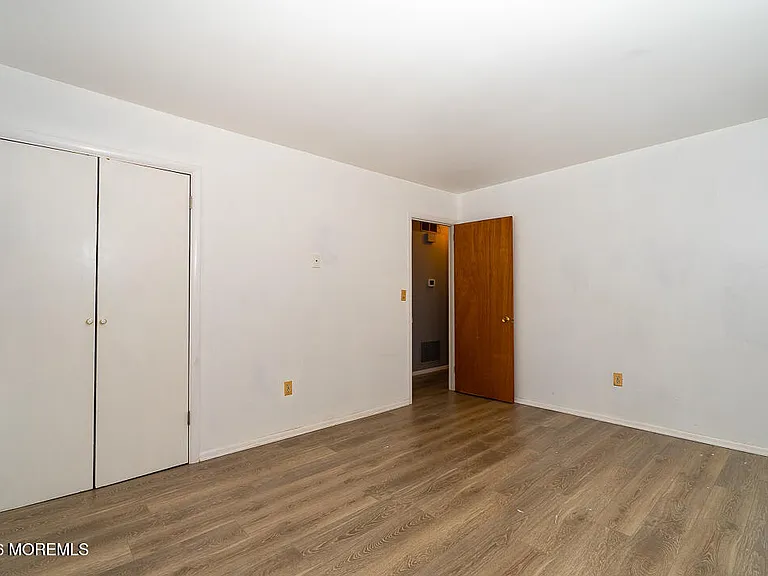 315 Beverly Way — Photo 14