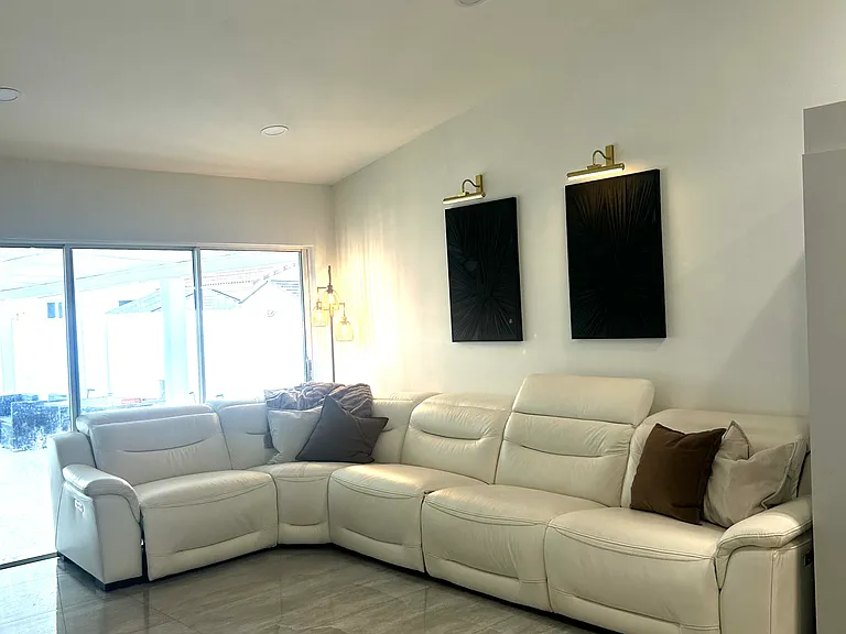 14215 SW 50th St — Photo 3