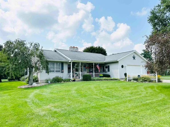 67141 Tamarack Rd, North Liberty, IN 46554