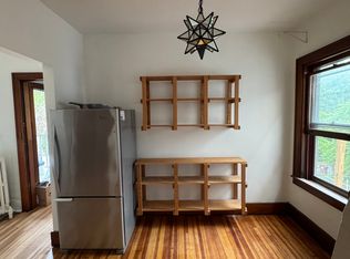228 3rd St APT 3, Troy, NY 12180