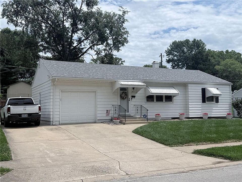 1st image of 1613 N McCoy St
