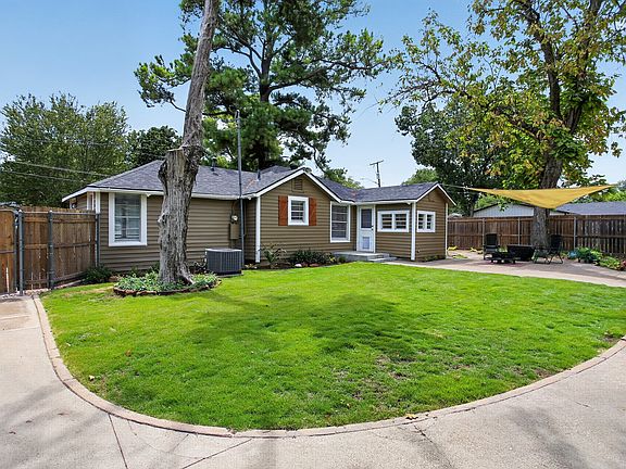 4th image of 2811 Springdale Rd
