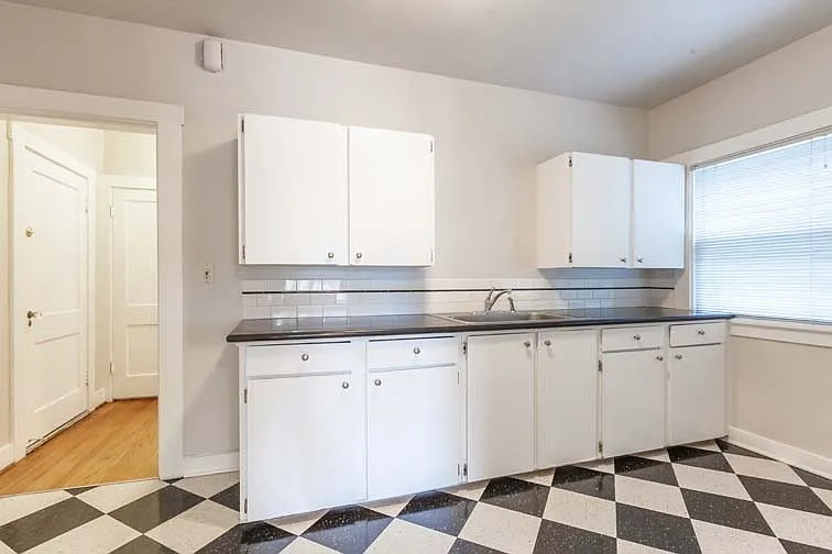 2256-66 NW Quimby St — Photo 14