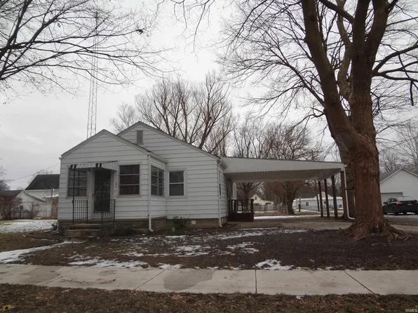 505 W 3rd St, Rochester, IN 46975