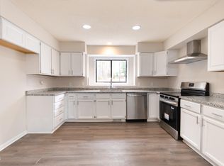 6001 Applewood Ln, Raleigh, NC 27609