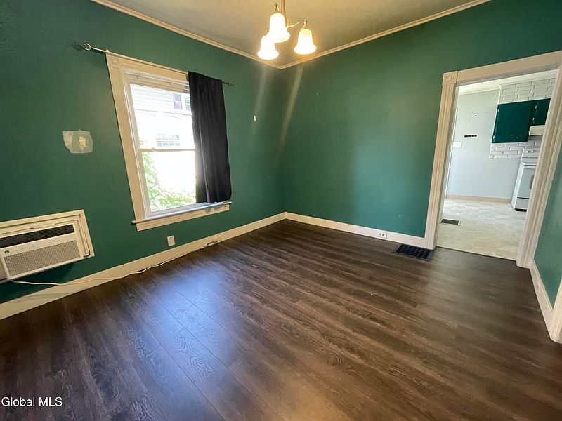 2nd image of 9 Kenworthy Avenue